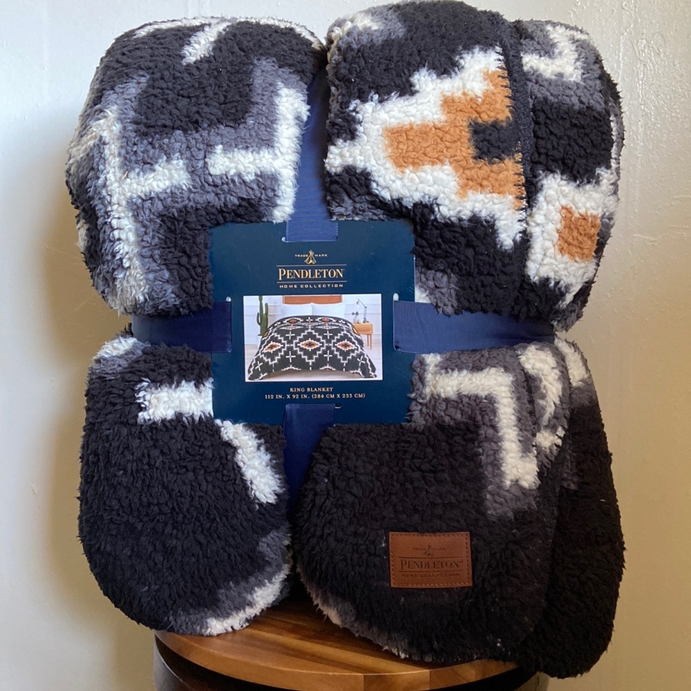 Pendleton Sherpa Blanket